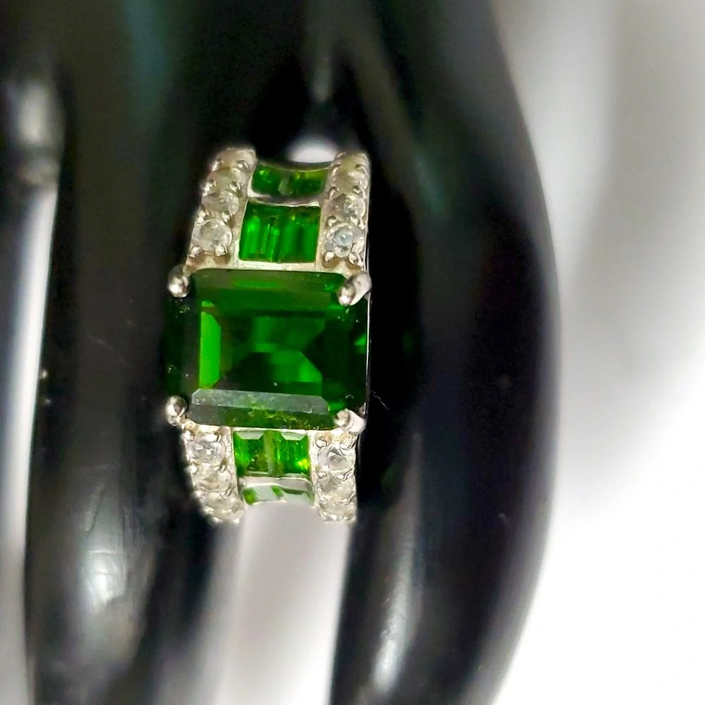 Sterling Silver 925 Russian Chrome Emerald Diopside Halo Ring